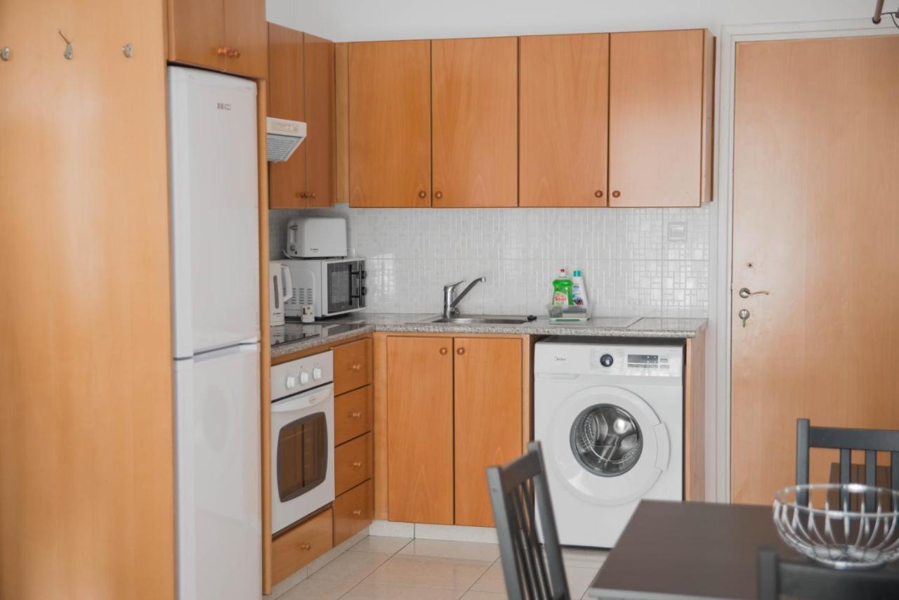 Renovated One Bedroom Apartment In Paphos With Pool Екстериор снимка